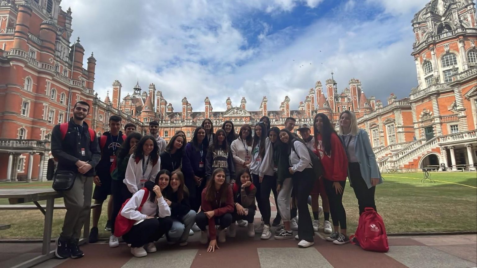 Royal Holloway, University of London · Londra