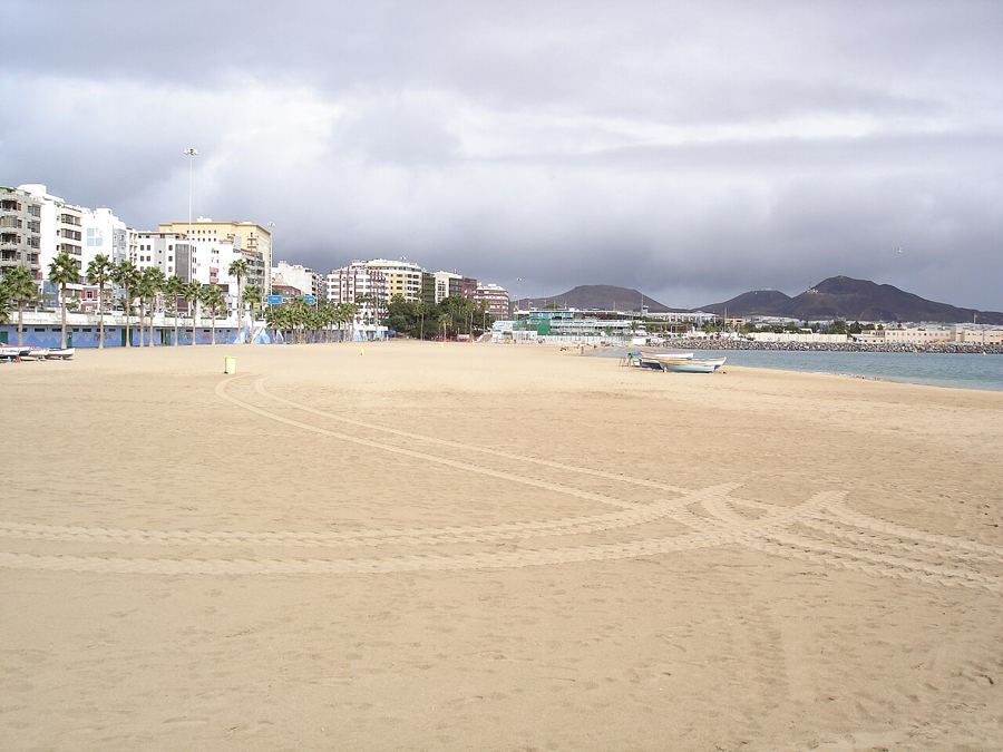 Alcaravaneras beach sports